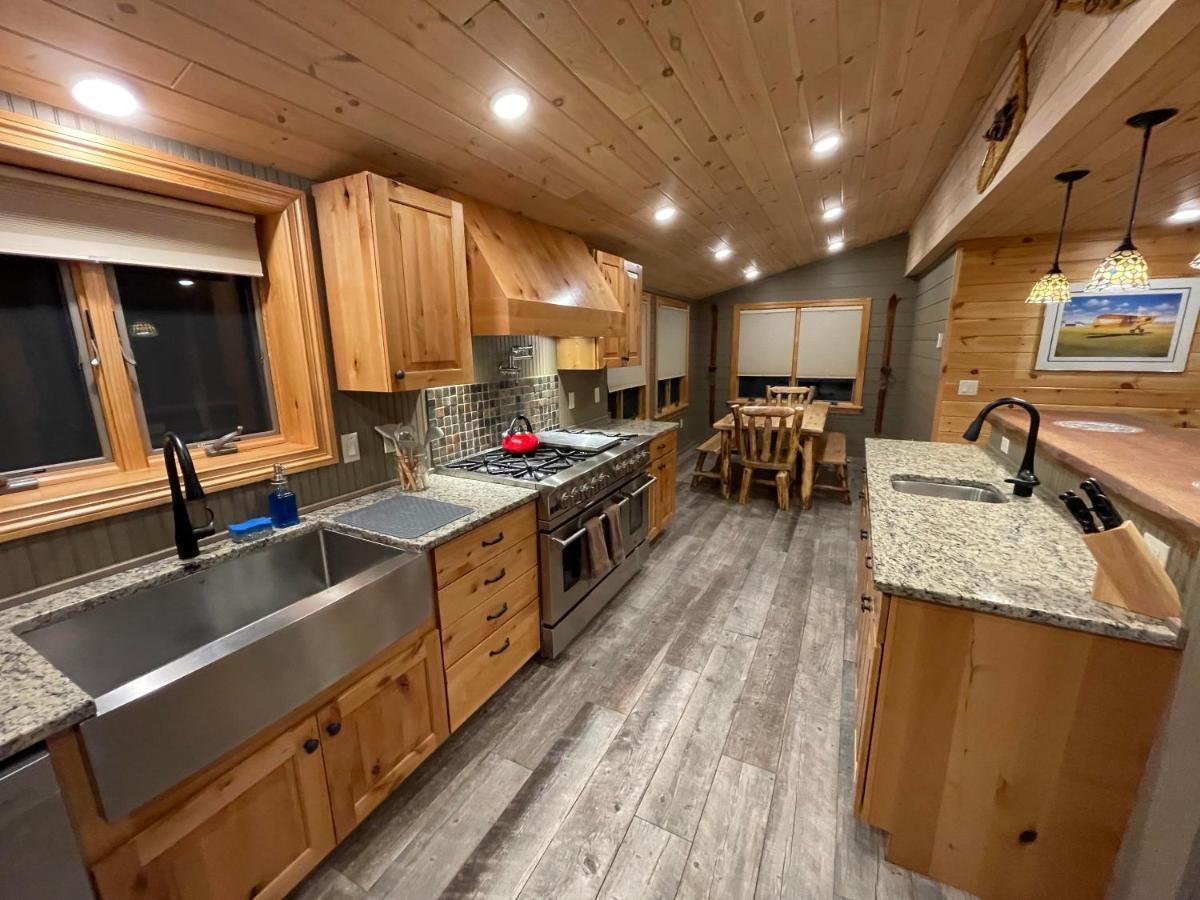 Hotel Adirondack Lake Cabins Indian Lake Exterior foto