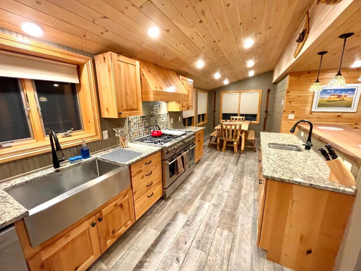 Hotel Adirondack Lake Cabins Indian Lake Exterior foto