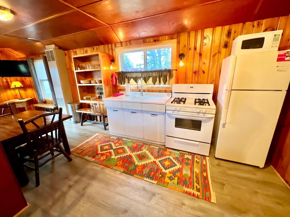 Hotel Adirondack Lake Cabins Indian Lake Exterior foto