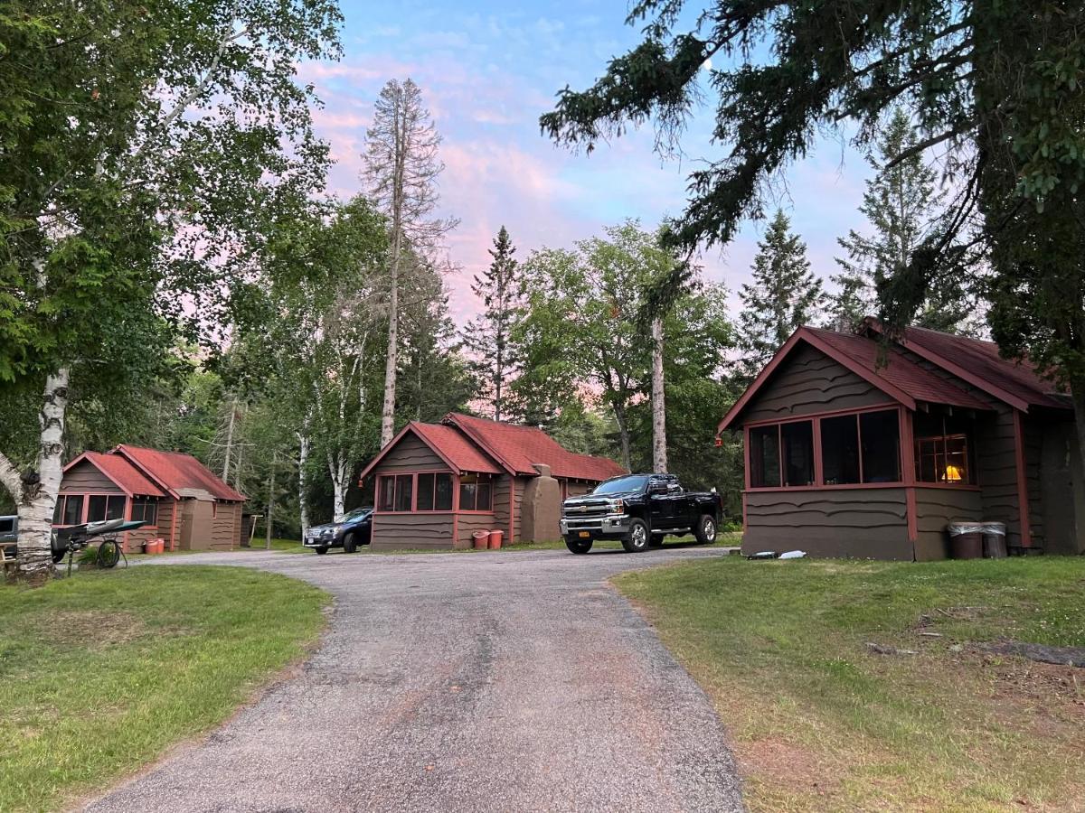 Hotel Adirondack Lake Cabins Indian Lake Exterior foto