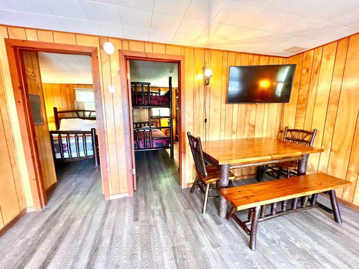 Hotel Adirondack Lake Cabins Indian Lake Exterior foto