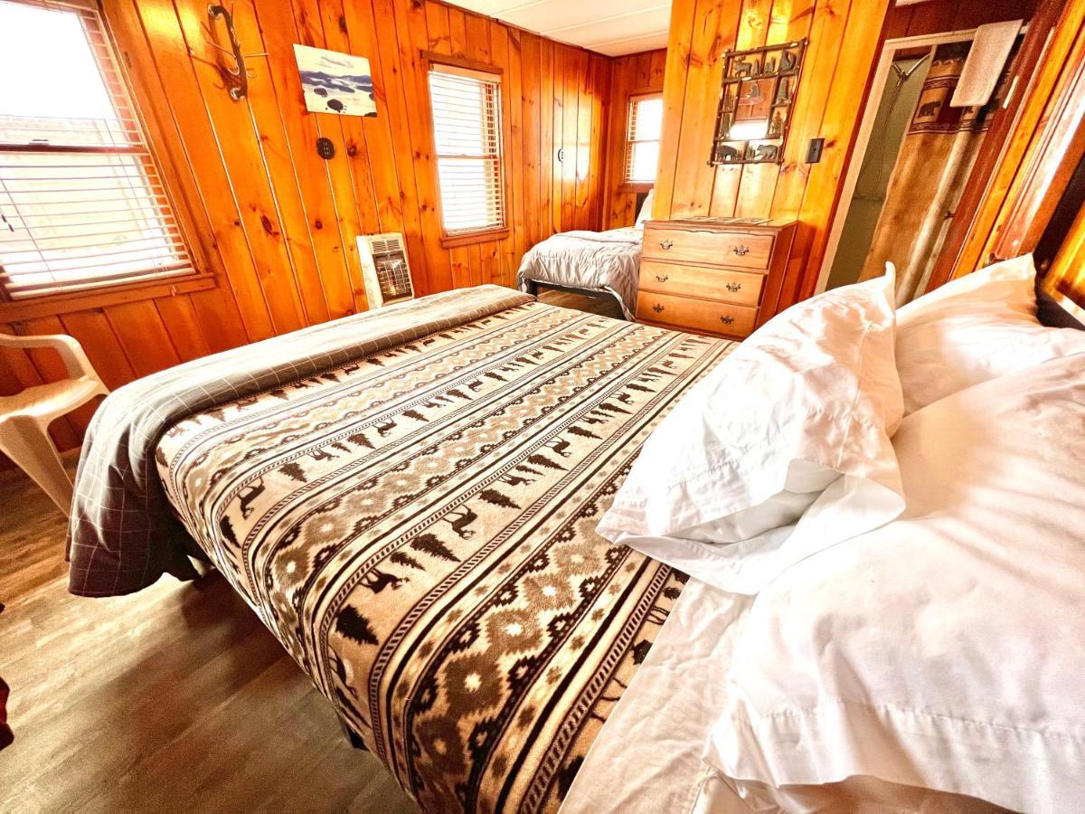 Hotel Adirondack Lake Cabins Indian Lake Exterior foto