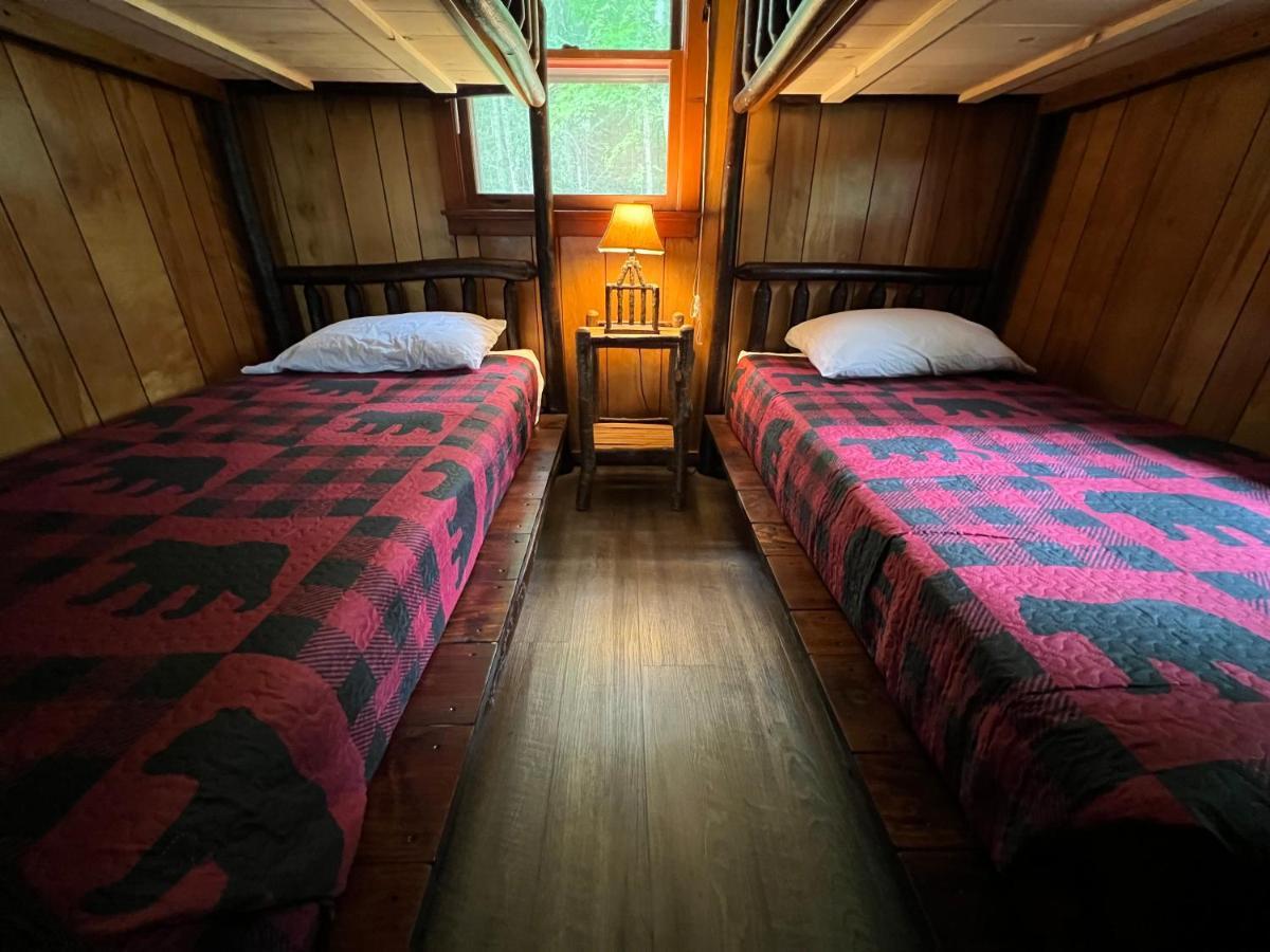 Hotel Adirondack Lake Cabins Indian Lake Exterior foto