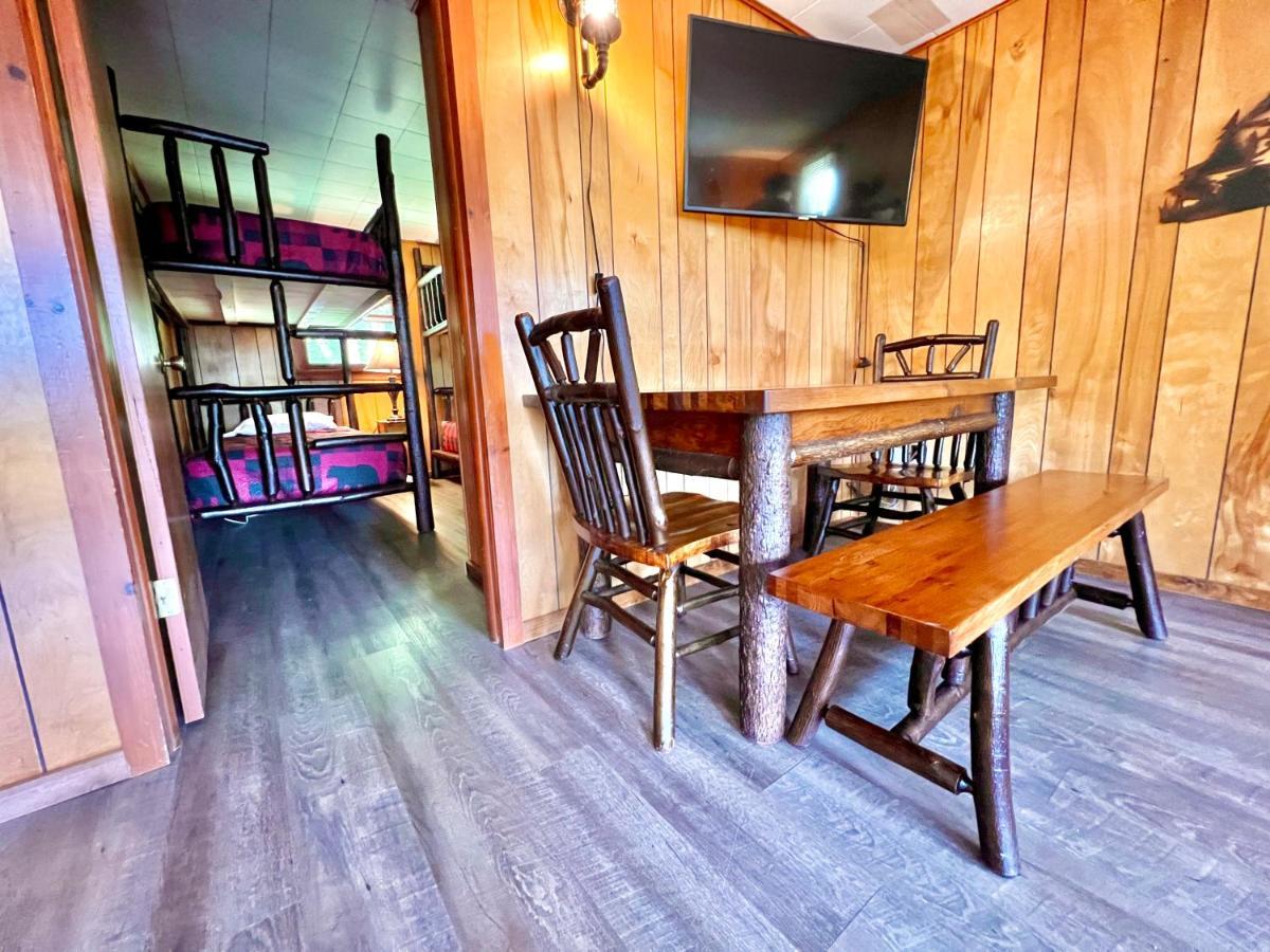 Hotel Adirondack Lake Cabins Indian Lake Exterior foto